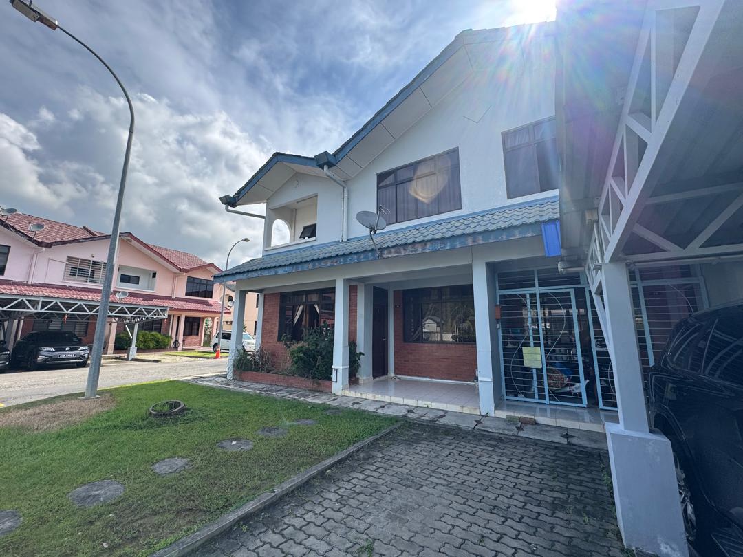 Taman Amansutra Phase 1 | Double Storey Townhouse | Corner | Iramanis