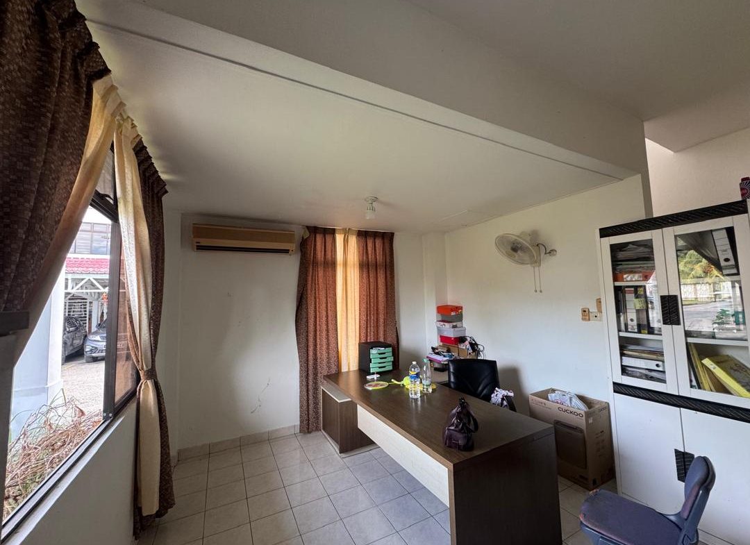 Taman Amansutra Phase 1 | Double Storey Townhouse | Corner | Iramanis