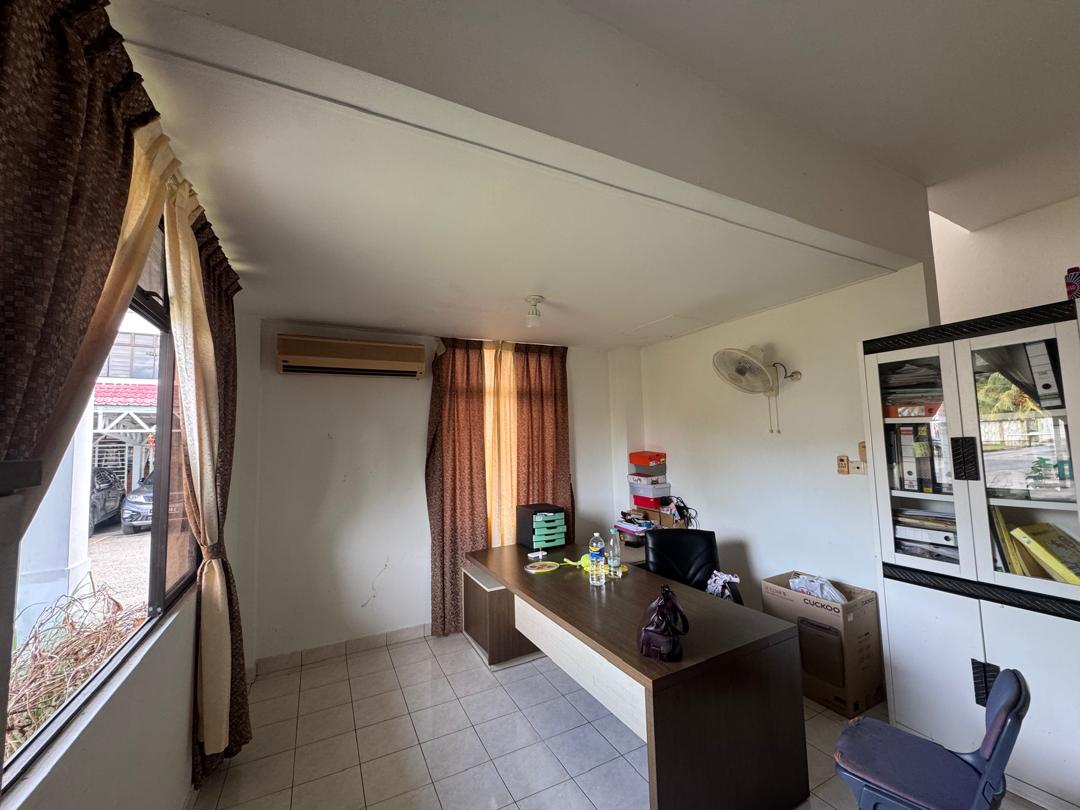 Taman Amansutra Phase 1 | Double Storey Townhouse | Corner | Iramanis