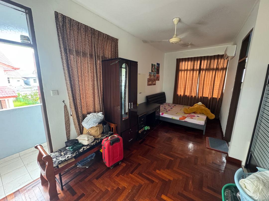 Taman Amansutra Phase 1 | Double Storey Townhouse | Corner | Iramanis