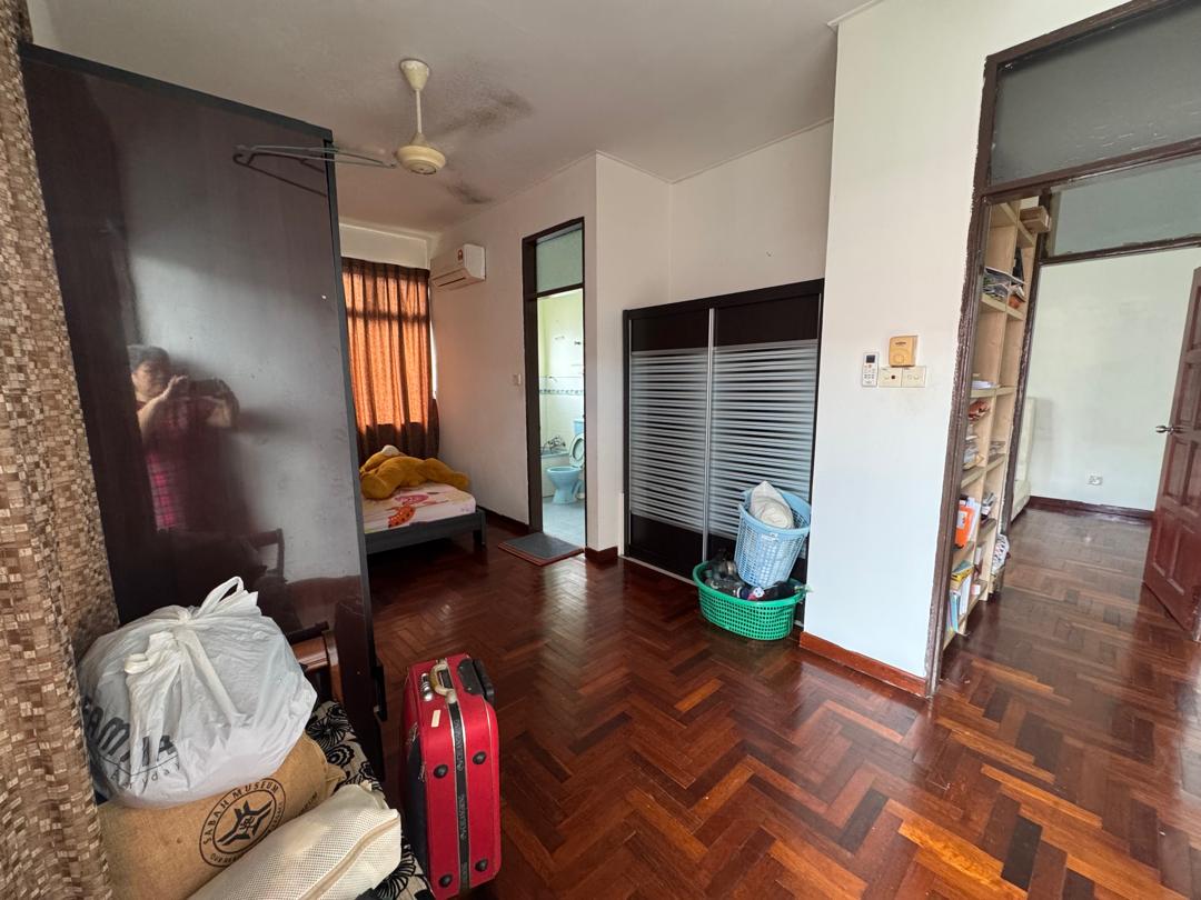 Taman Amansutra Phase 1 | Double Storey Townhouse | Corner | Iramanis