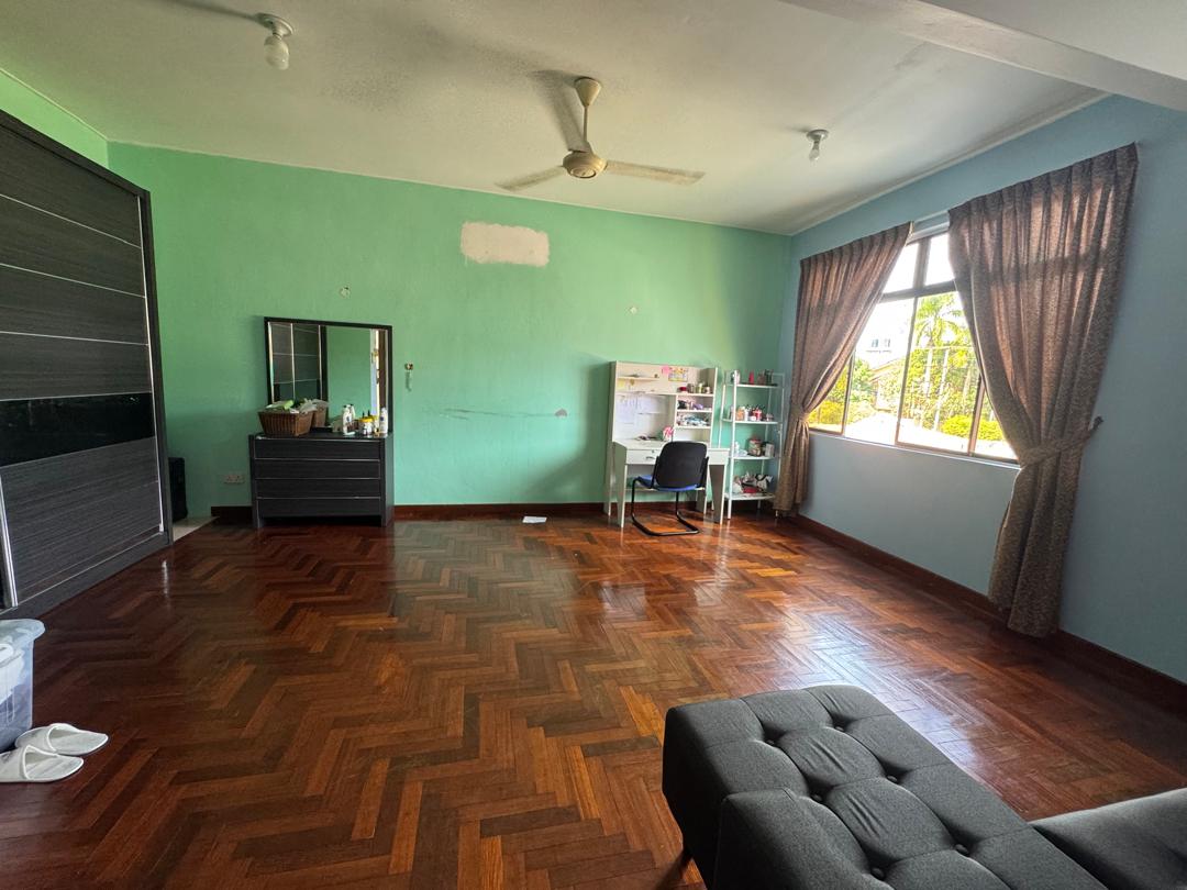 Taman Amansutra Phase 1 | Double Storey Townhouse | Corner | Iramanis