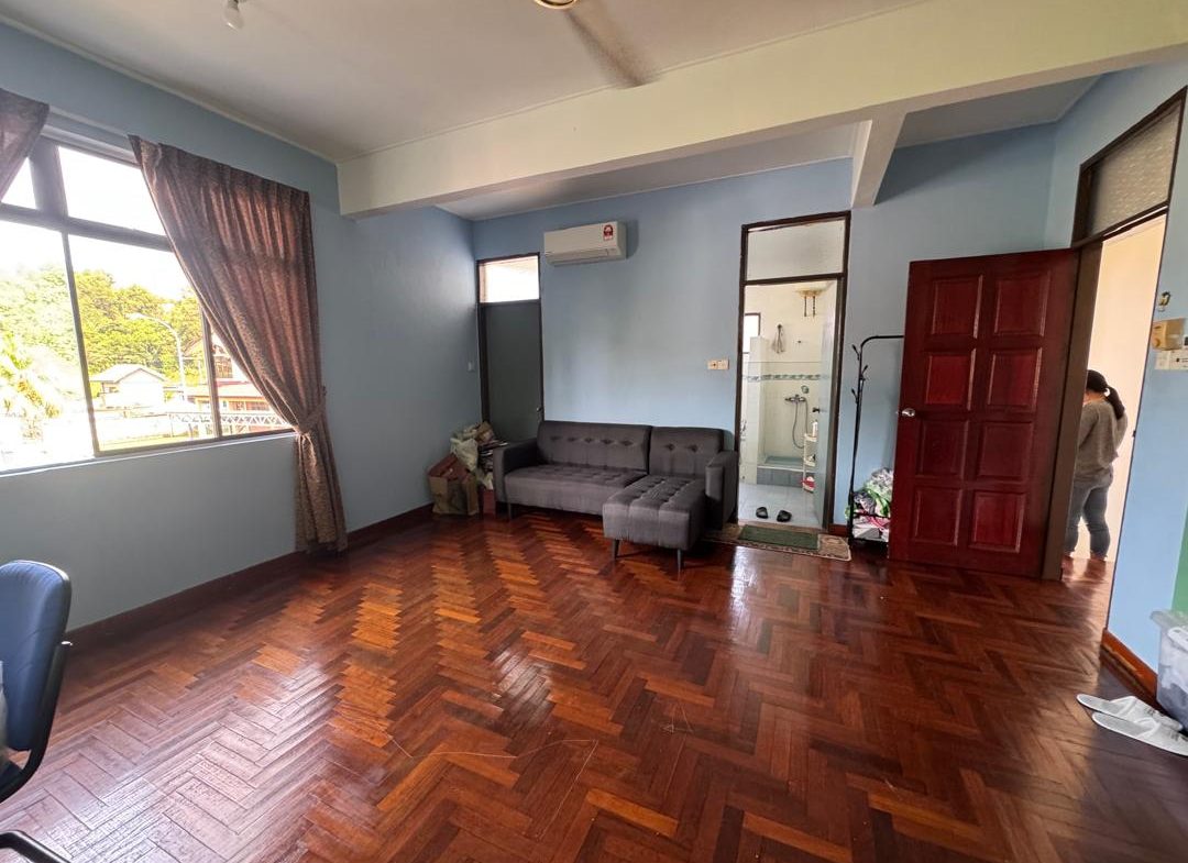 Taman Amansutra Phase 1 | Double Storey Townhouse | Corner | Iramanis