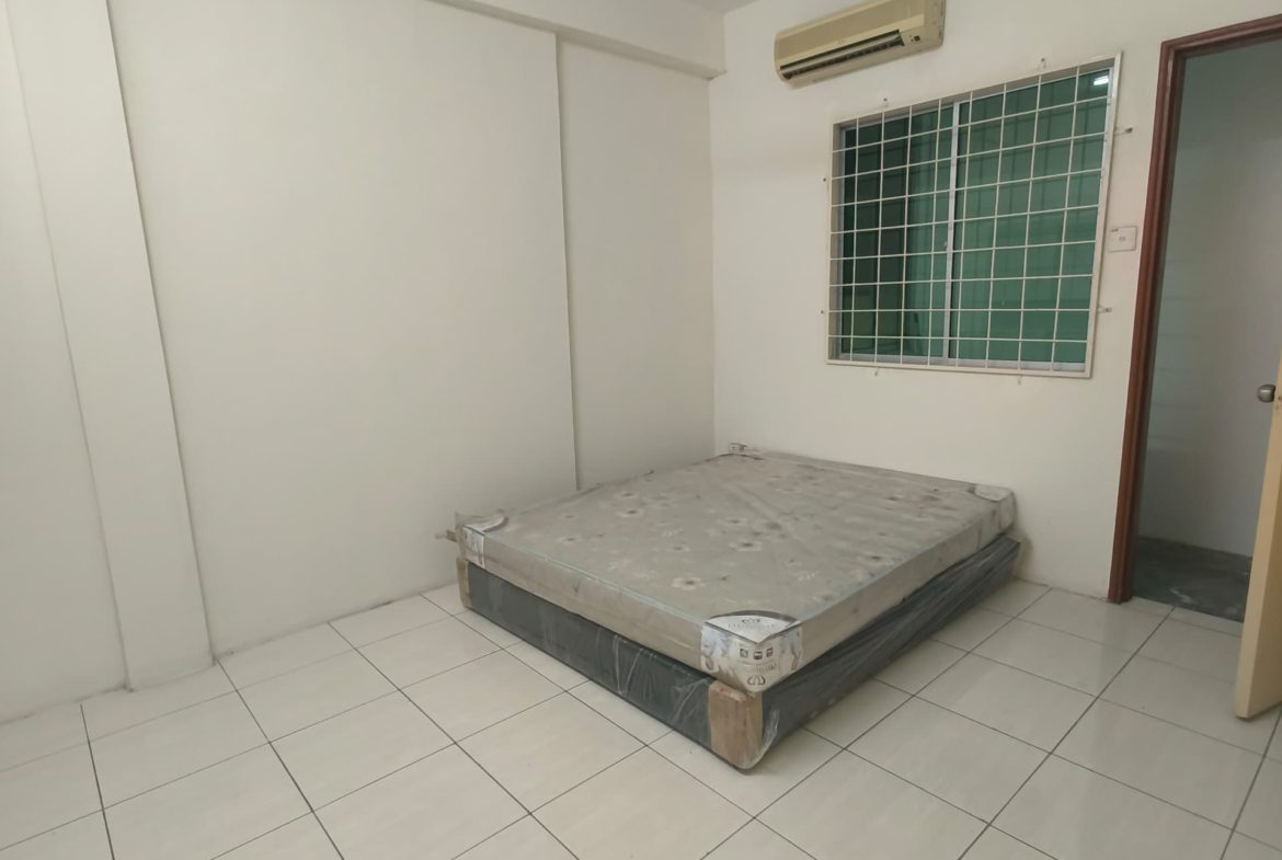 Seri Borneo Condominium,Iramanis for Rent