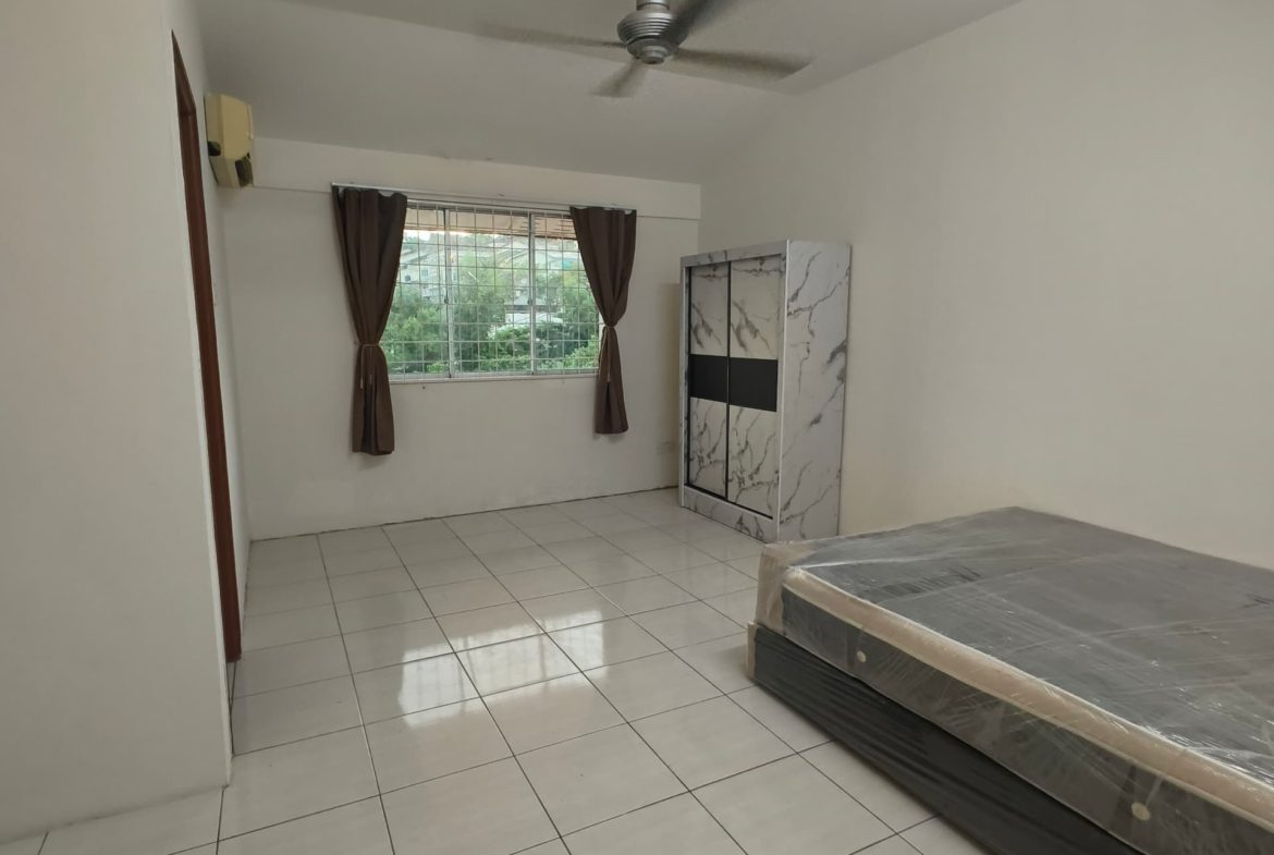 Seri Borneo Condominium,Iramanis for Rent