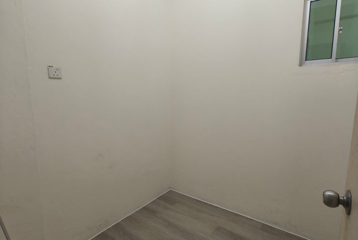Seri Borneo Condominium,Iramanis for Rent