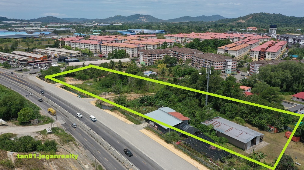 KK Talipok Tuaran (250m width ,PAN Highway Frontage) Vacant Commercial Land NT3.0acre . ((( FOR SALE )))
