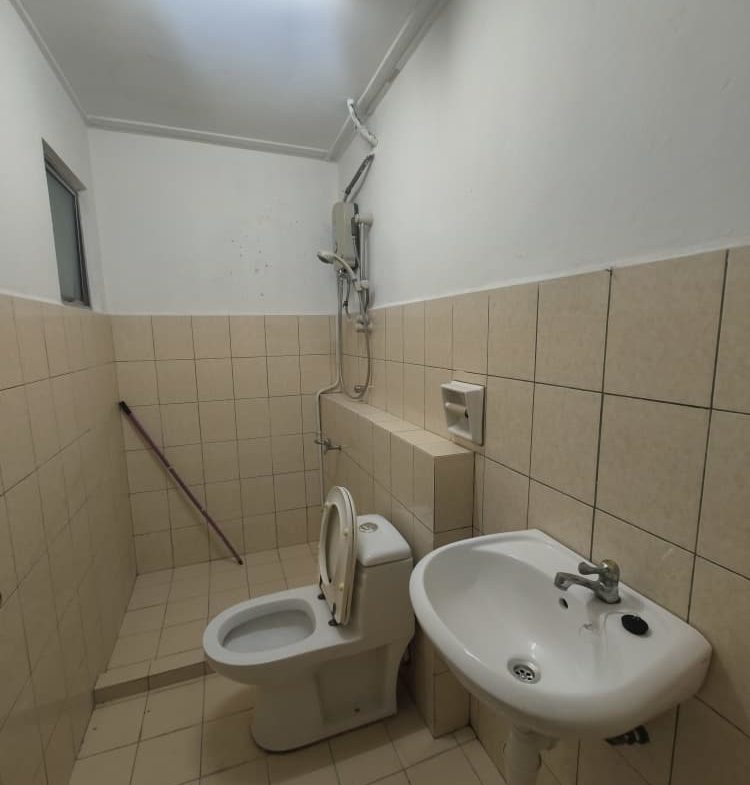 Seri Borneo Condo Taman Seri Borneo, Kolombong Iramanis Inanam Kota Kinabalu. 3 Bedroom 2 Bathroom