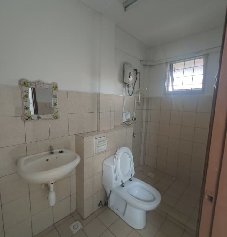 Seri Borneo Condo Taman Seri Borneo, Kolombong Iramanis Inanam Kota Kinabalu. 3 Bedroom 2 Bathroom