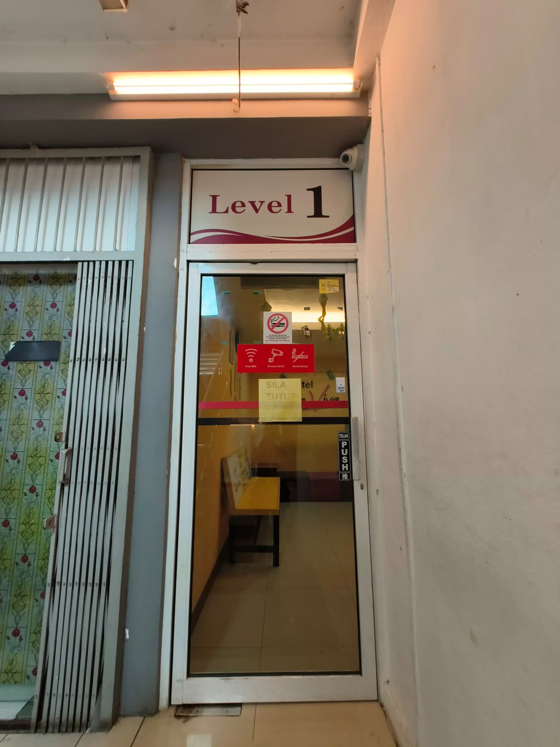KK City Centre Point Sinsuran Kampung Air facing road 6 Storey Whole Block Building Hotel For Sales