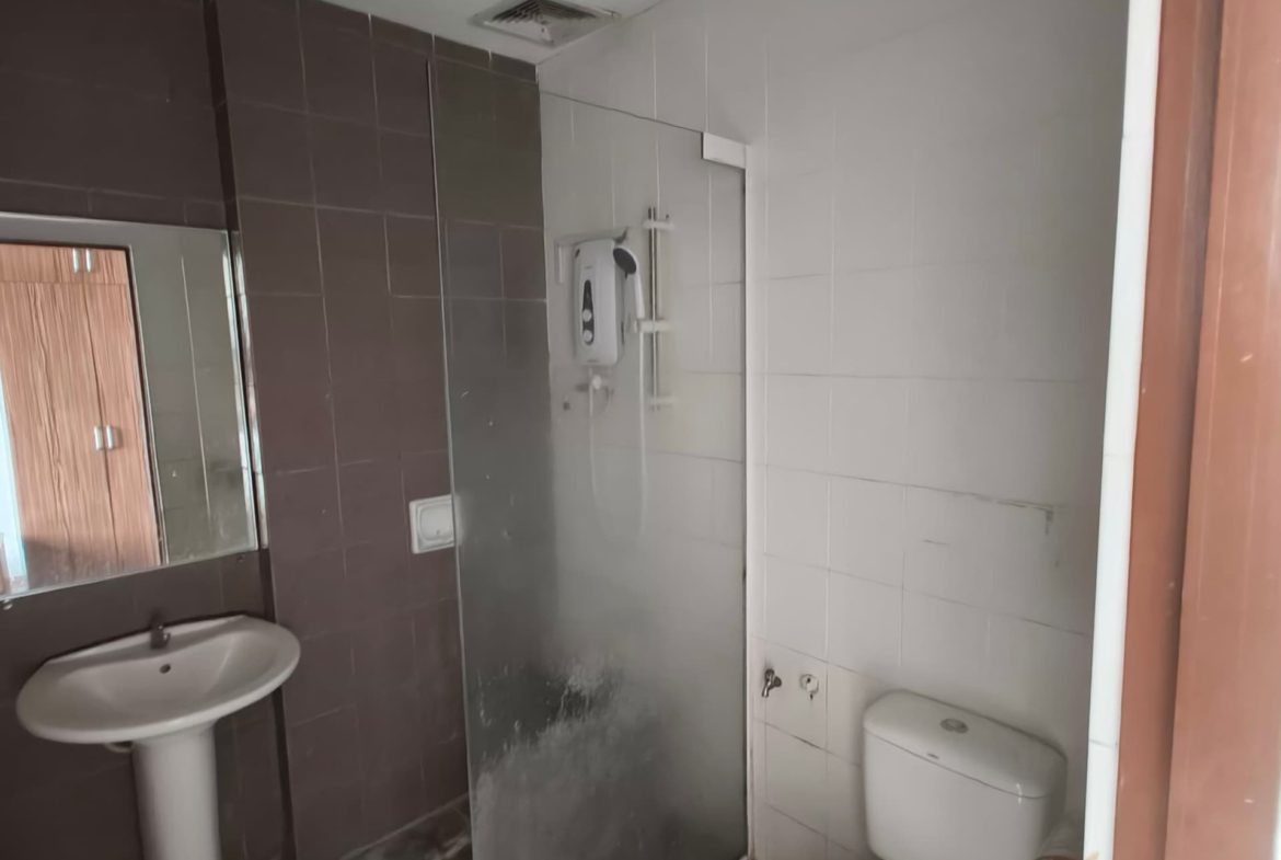 KK City Centre Point Sinsuran Kampung Air facing road 6 Storey Whole Block Building Hotel For Sales