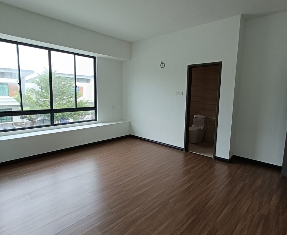 Semi-D Double Storey House Park Residence, Sugud Penampang for Sale