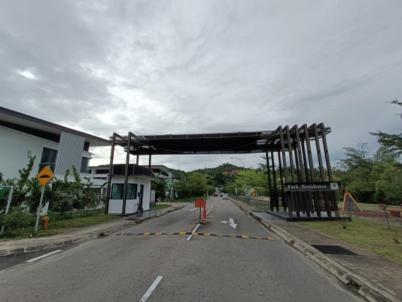 Semi-D Double Storey House Park Residence, Sugud Penampang for Sale