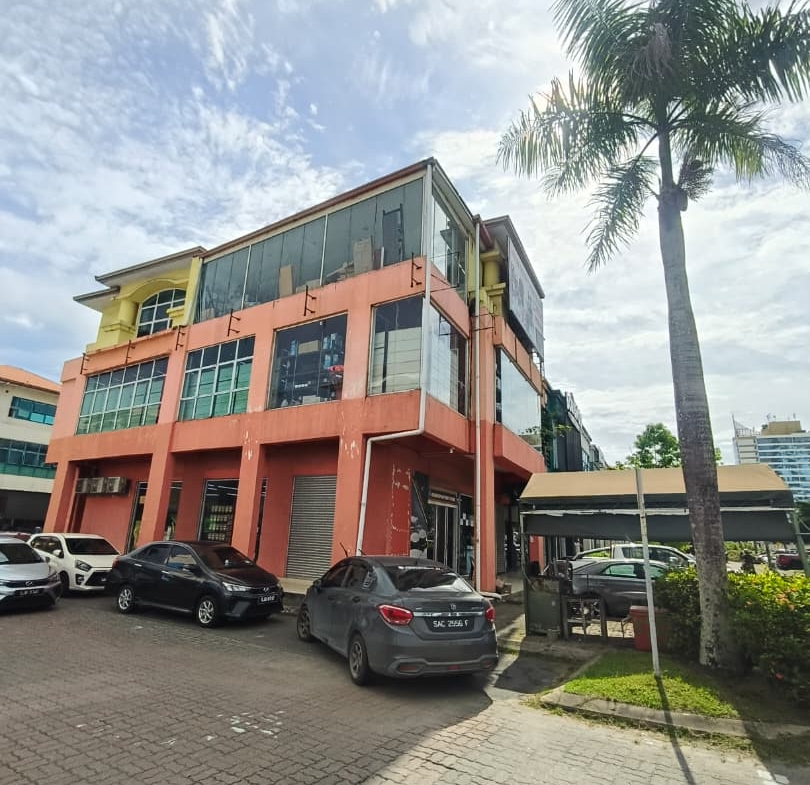 Alamesra Plaza Permai 1 Borneo UMS University Corner Unit Shop Lot 3 Storey For Rent