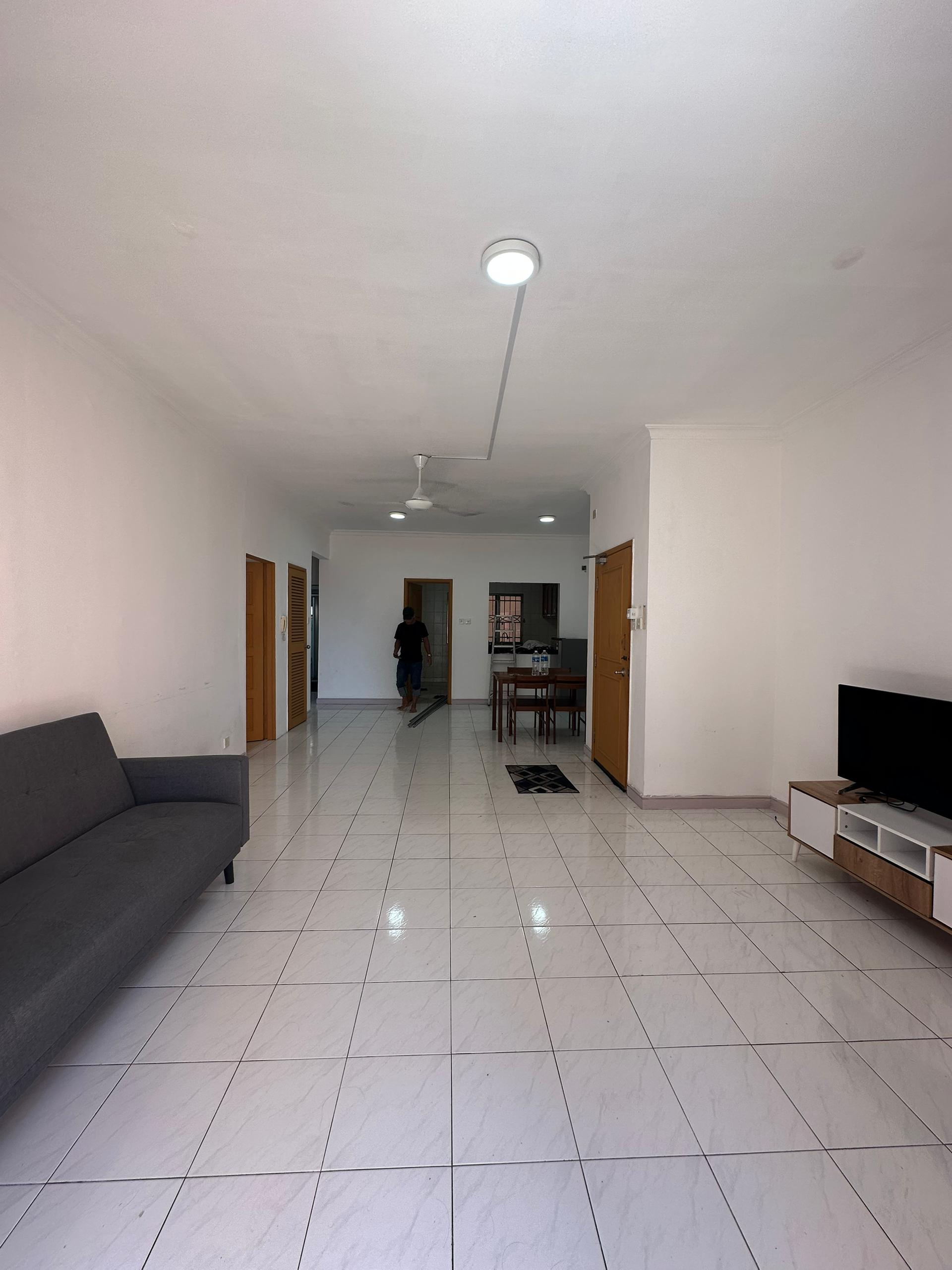 Marina Court fully furnishe kk city