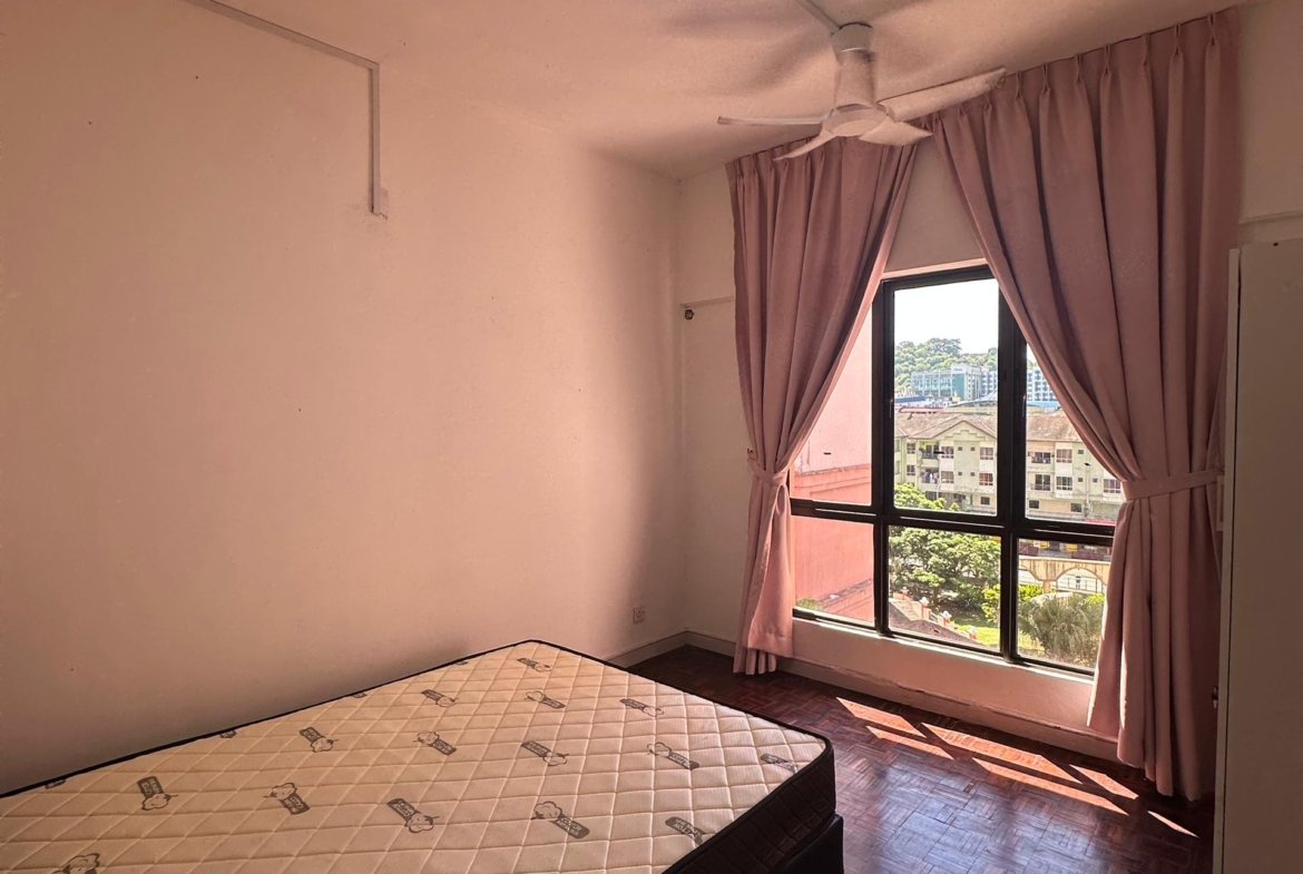Marina Court fully furnishe kk city