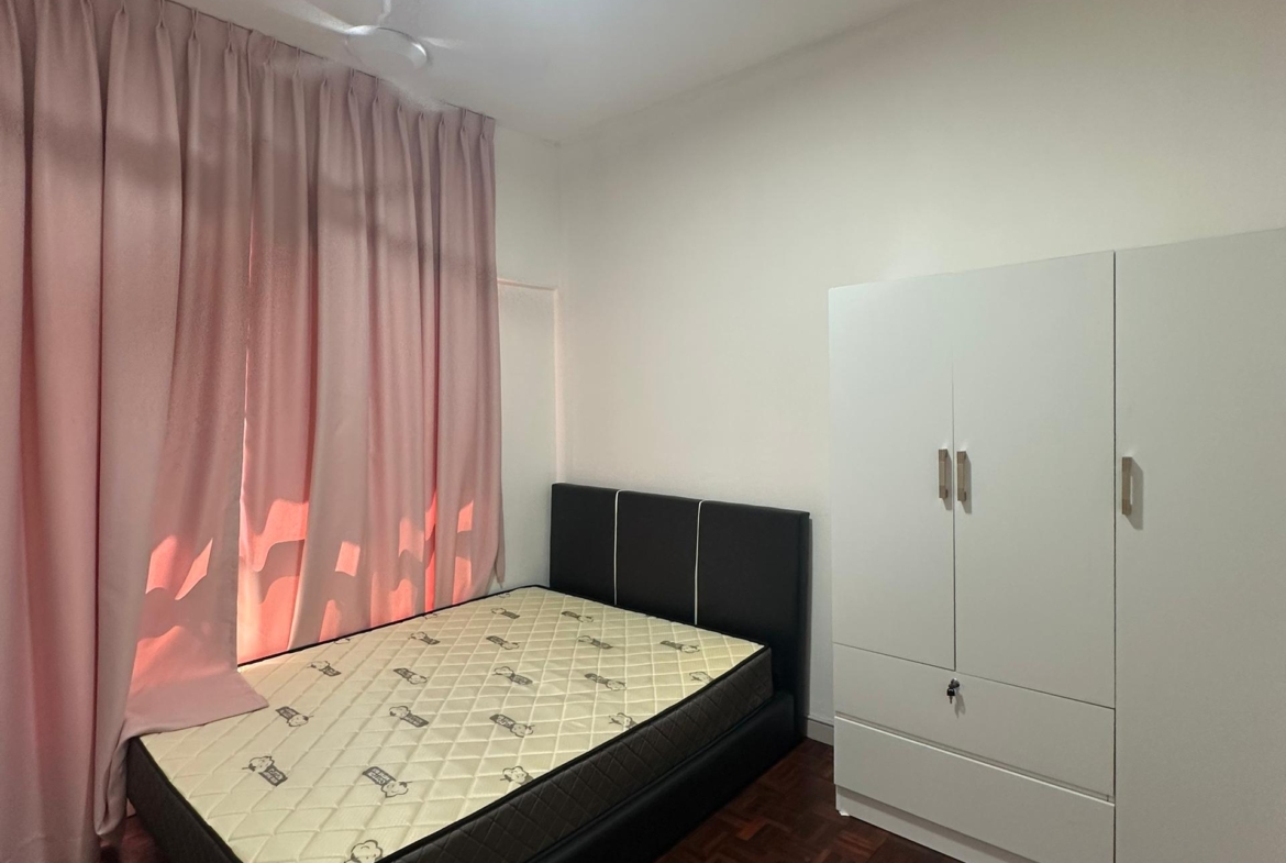 Marina Court fully furnishe kk city
