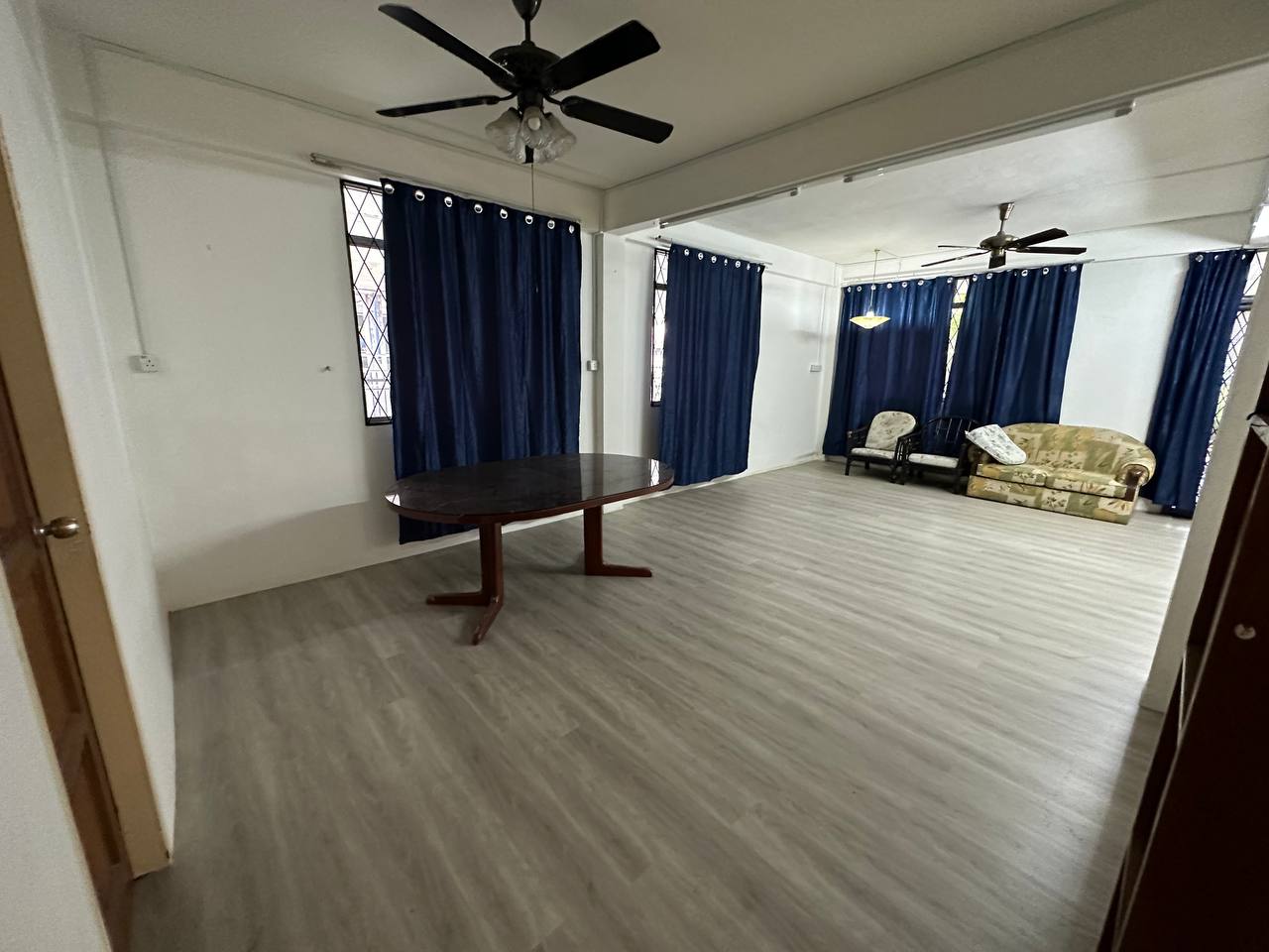 Taman Harapan, Kobusak Double Storey Semi D, Penampang For Sale