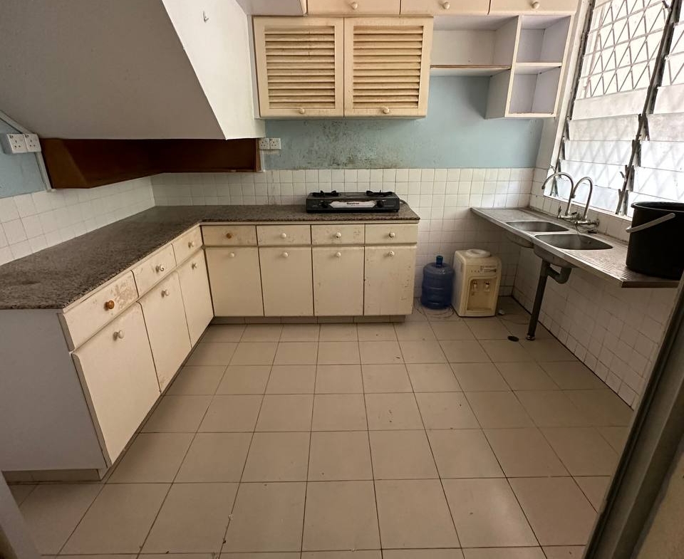 Taman Harapan, Kobusak Double Storey Semi D, Penampang For Sale