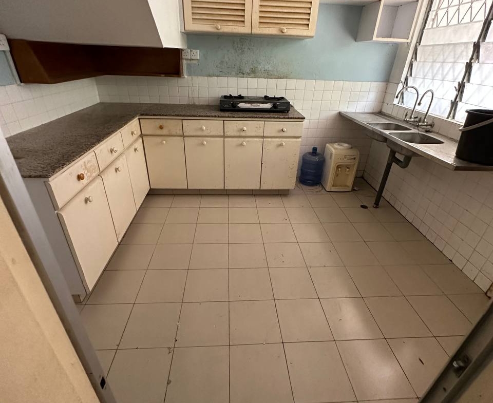 Taman Harapan, Kobusak Double Storey Semi D, Penampang For Sale