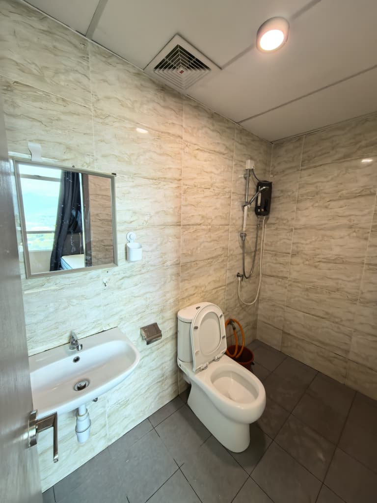WhatsApp Image 2026-09-21 at 09.02.43 (1) 1Borneo 1Sulaman Platinum Condo For Rent