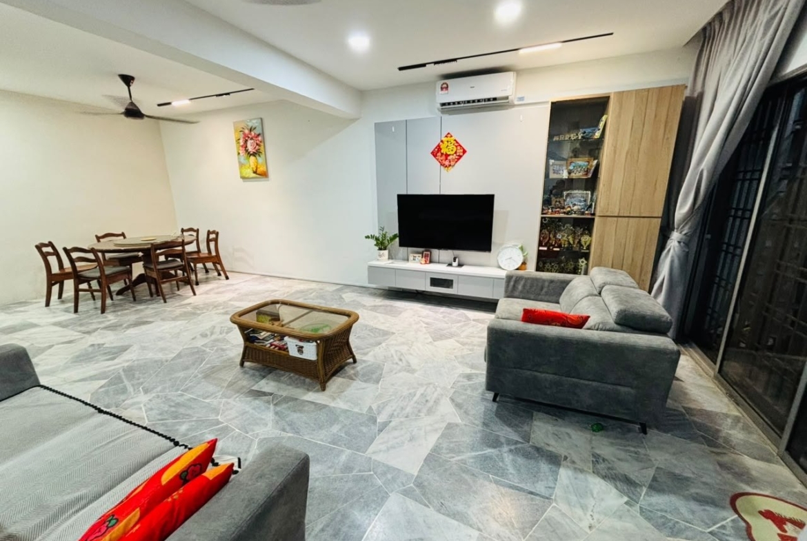Taman Indahpura Kulai / Jalan Kemboja / Unblock View / 2 Storey Terrace