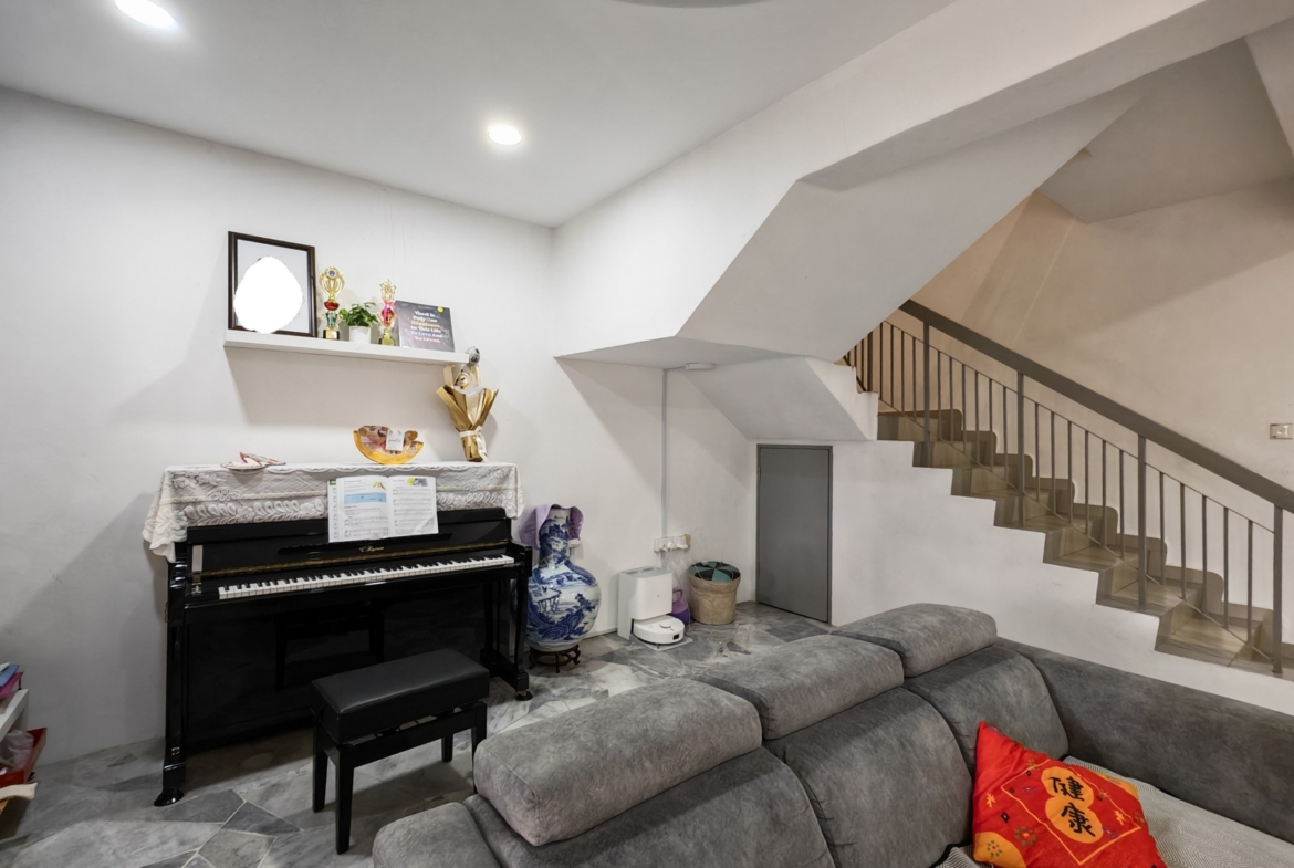 Taman Indahpura Kulai / Jalan Kemboja / Unblock View / 2 Storey Terrace