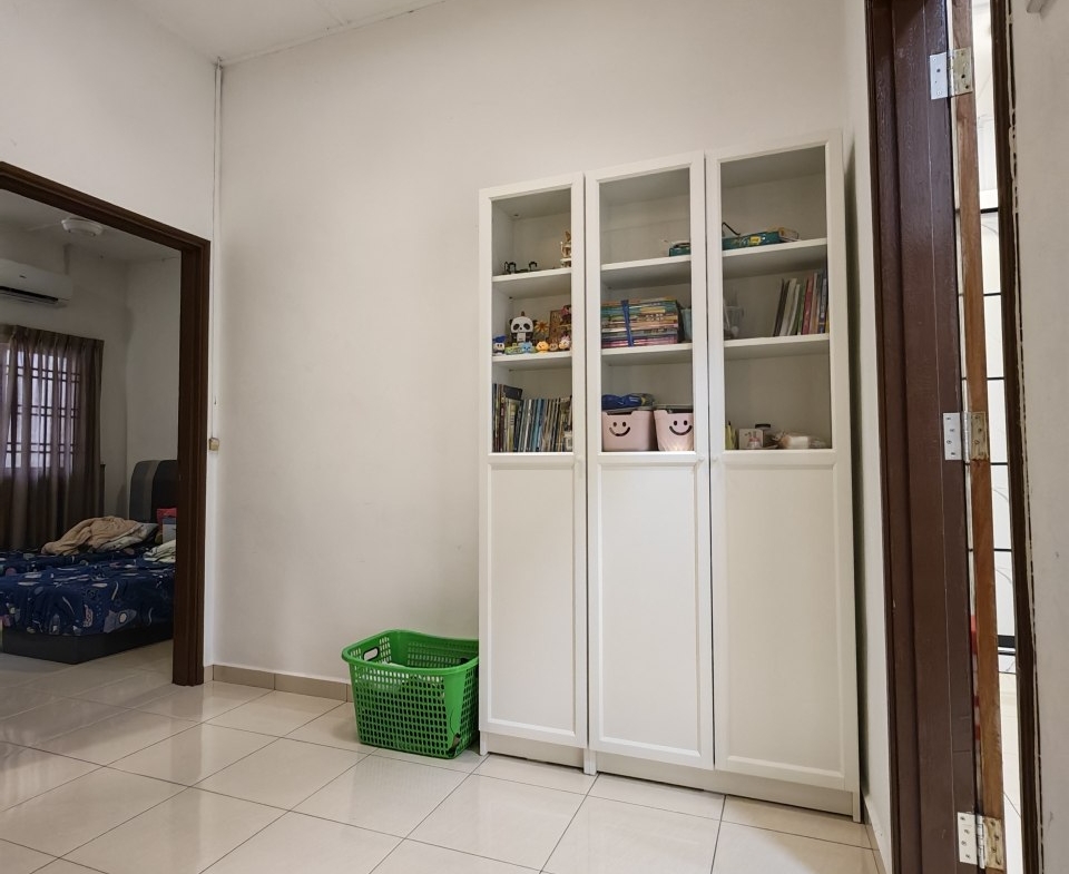 Taman Indahpura Kulai / Jalan Kemboja / Unblock View / 2 Storey Terrace