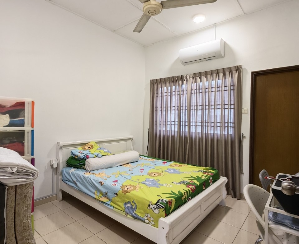 Taman Indahpura Kulai / Jalan Kemboja / Unblock View / 2 Storey Terrace