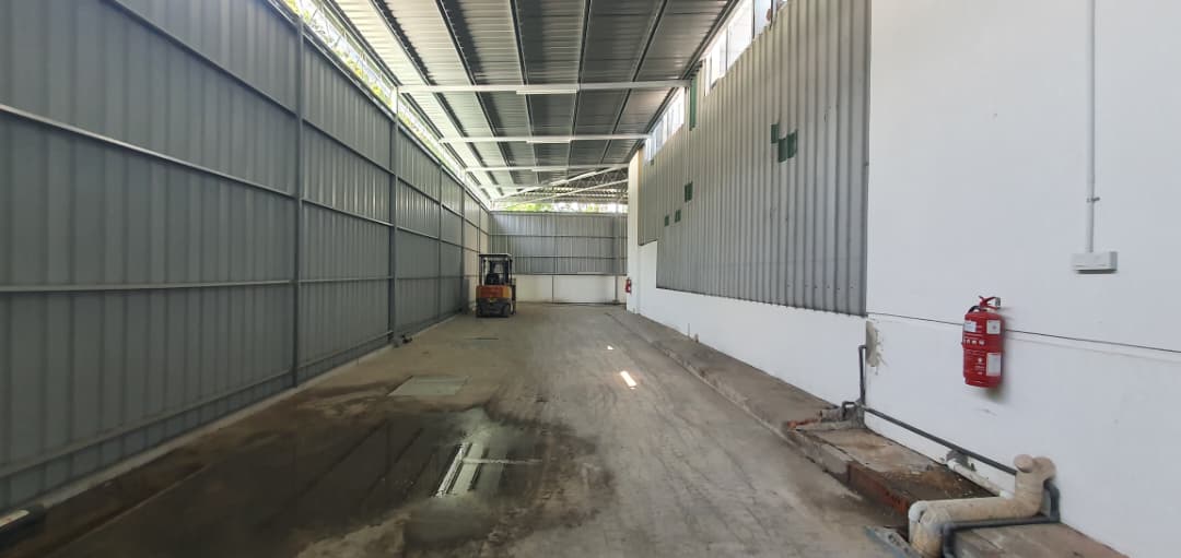Taman Seri Warisan Industry Inanam Jalan Tuaran Warehouse With Small Office For Rent