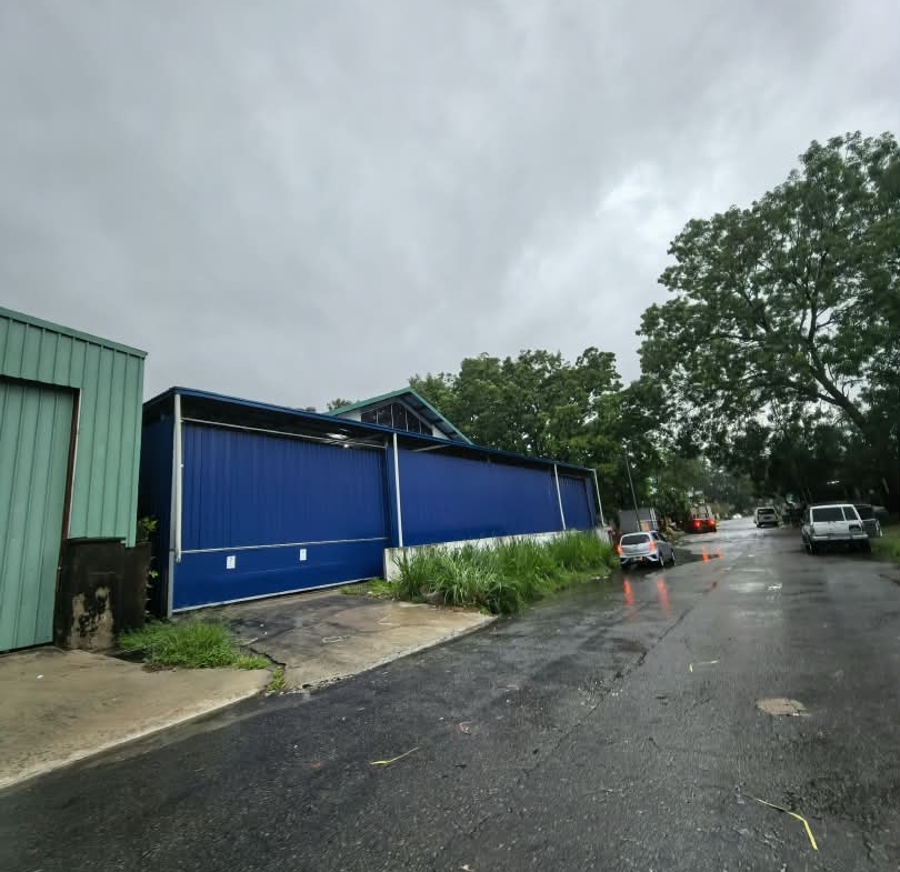 Taman Seri Warisan Industry Inanam Jalan Tuaran Warehouse With Small Office For Rent