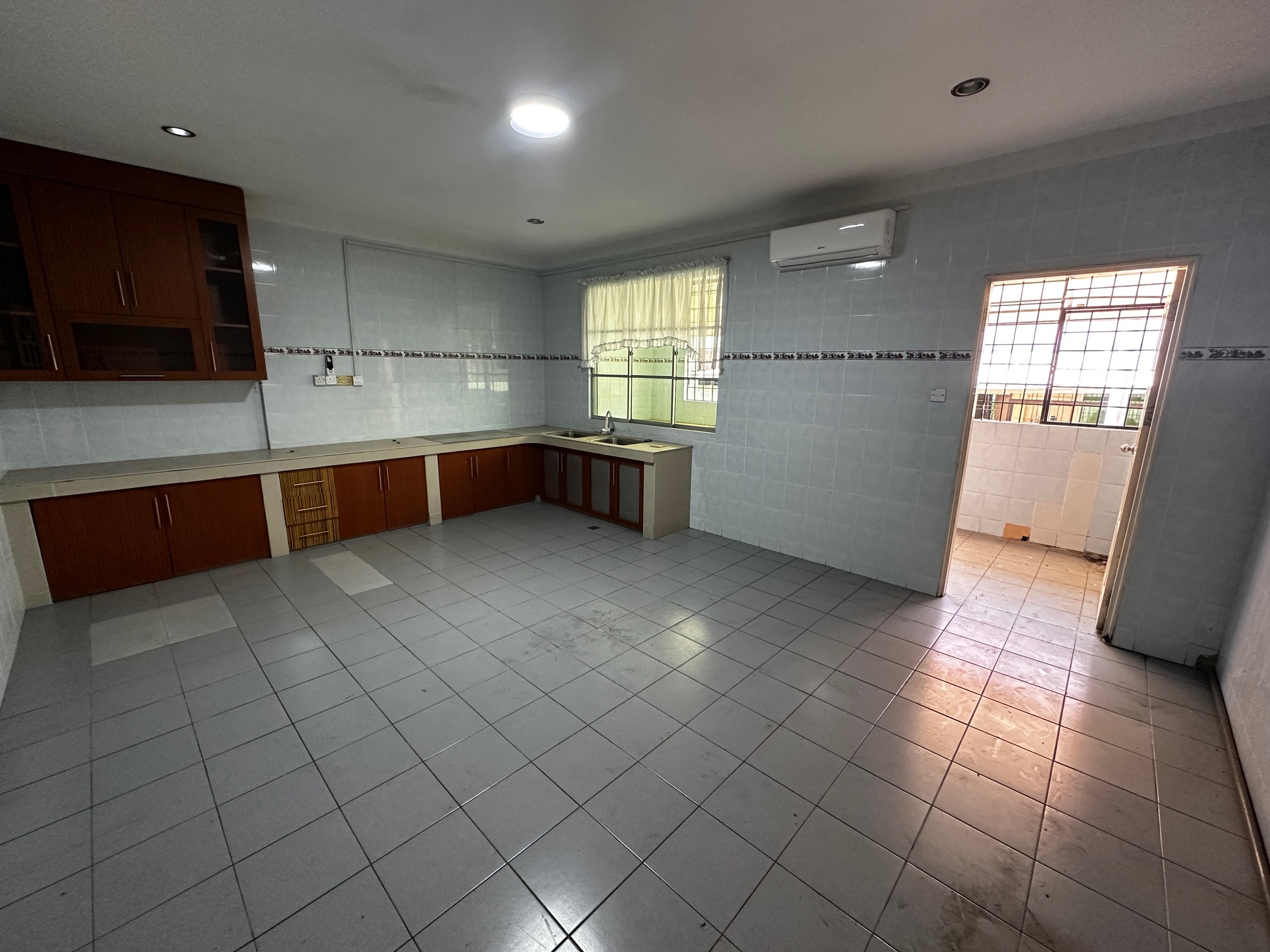 Taman Bukit Sepanggar, 2-Storey House, Unfurnished, KKIP, Sulaman, UMS