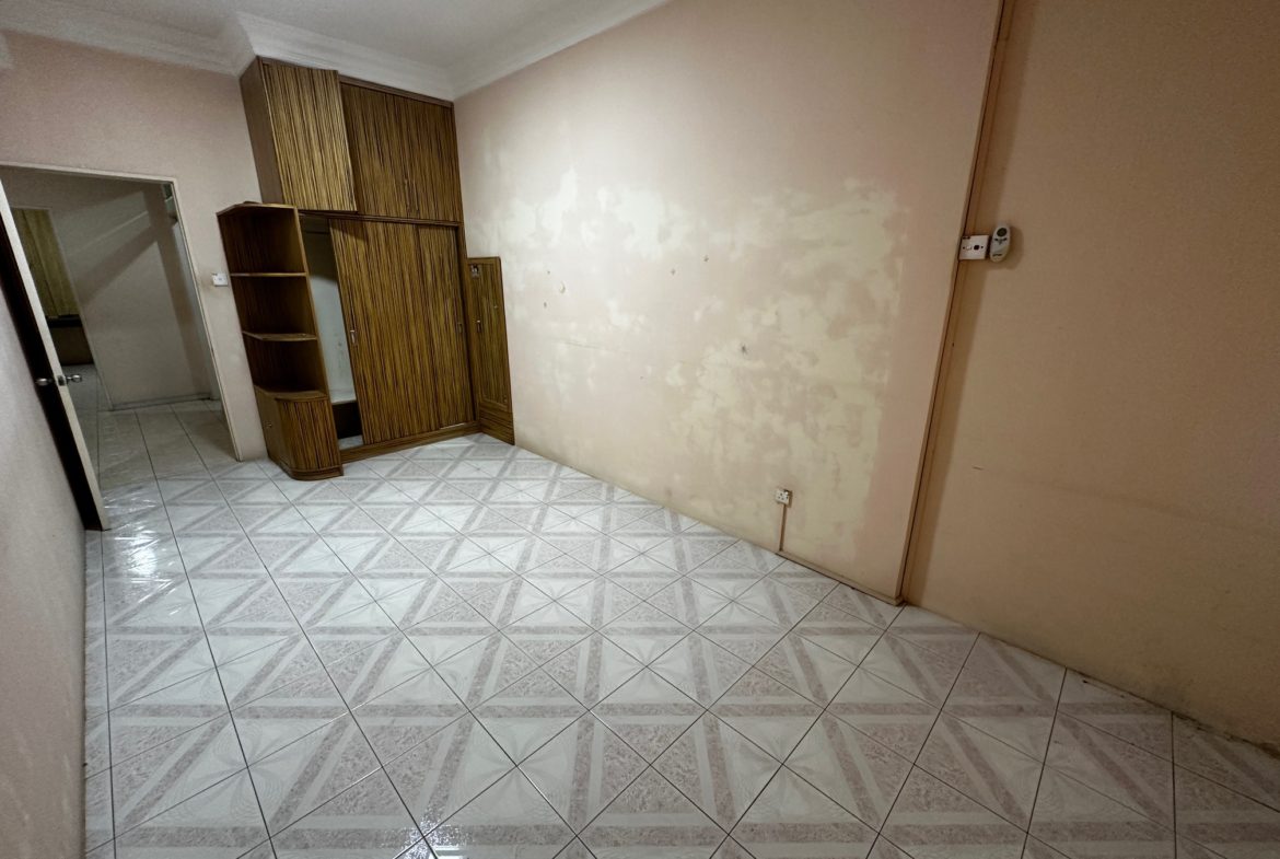 Taman Bukit Sepanggar, 2-Storey House, Unfurnished, KKIP, Sulaman, UMS